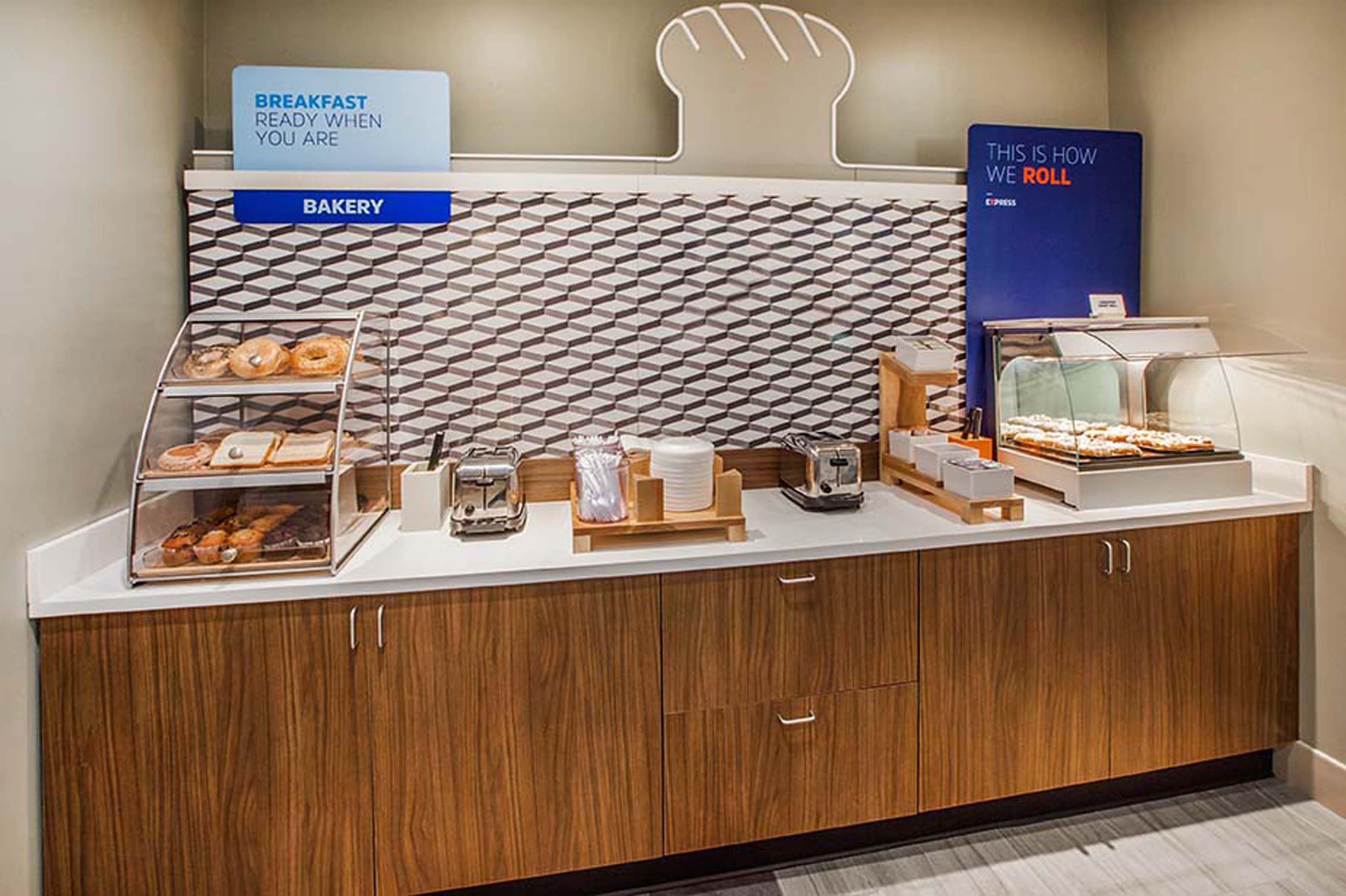 Holiday Inn Express Santa Rosa By Ihg Eksteriør billede
